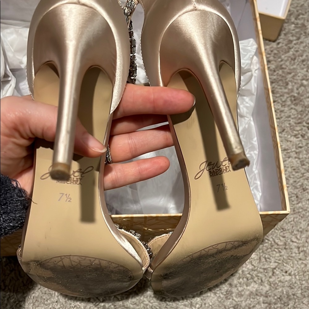 Jewel Badgley Mischka Campbell Sandal - Picture 5 of 8